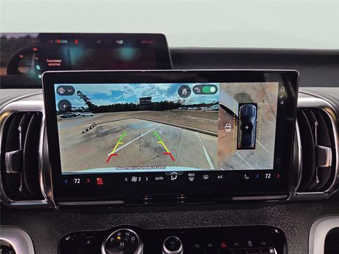 Used 2025 Ford Expedition Tremor image 16