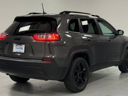 Used 2020 Jeep Cherokee Latitude Plus AWD/4WD image 3