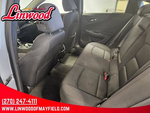 Used 2023 Chevrolet Malibu LT FWD image 12