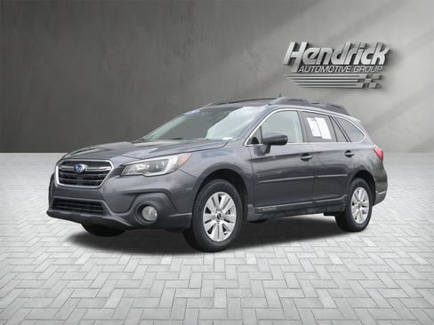 Used 2019 Subaru Outback 2.5i Premium image 5