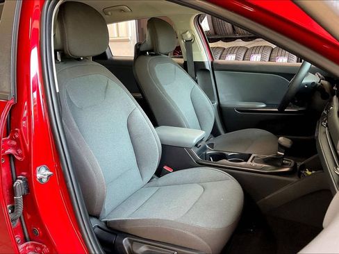Used 2025 Kia K4 FWD image 21