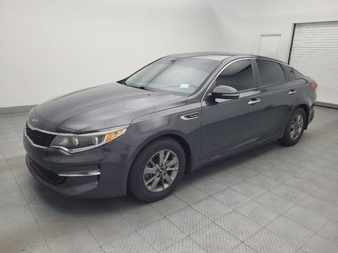 Used 2017 Kia Optima LX w/ Value Package FWD image 2