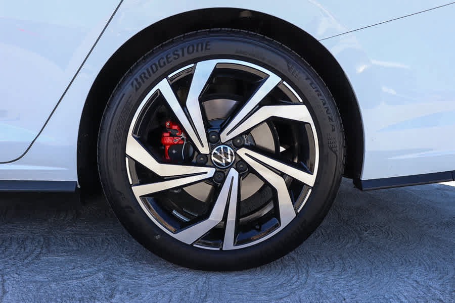 Used 2023 Volkswagen Jetta GLI Autobahn FWD image 10