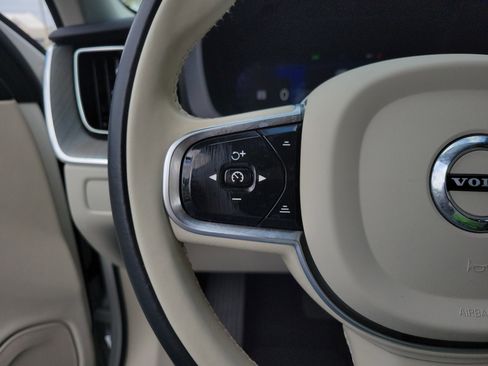 Used 2023 Volvo XC60 B5 Plus w/ Climate Package image 29