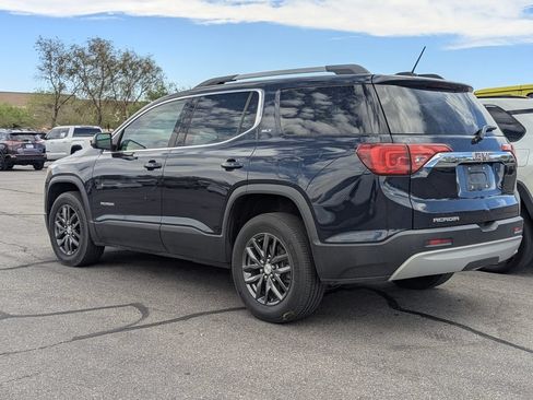 Used 2017 GMC Acadia SLT FWD image 6