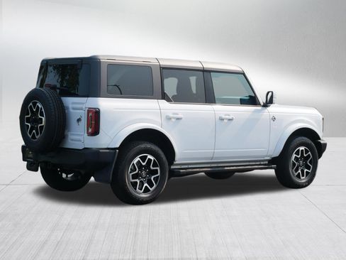 Used 2023 Ford Bronco Outer Banks AWD/4WD image 5