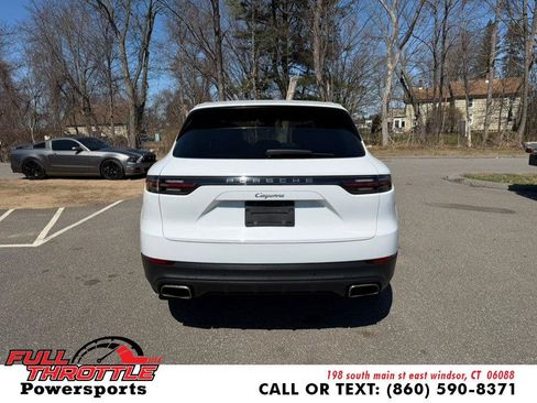 Used 2021 Porsche Cayenne AWD/4WD image 9
