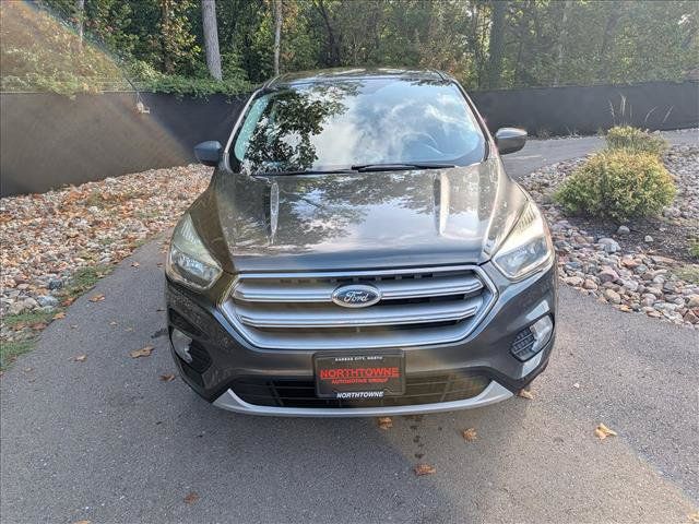 Used 2017 Ford Escape SE FWD image 8
