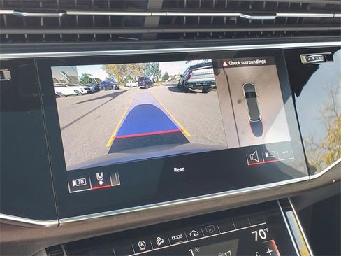 Used 2022 Audi Q7 3.0T Premium Plus w/ Premium Plus Package image 24