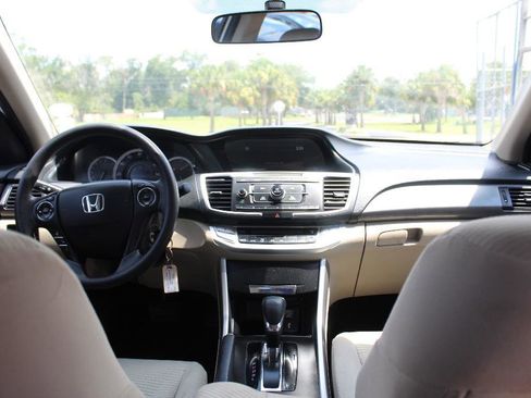 Used 2015 Honda Accord LX image 17