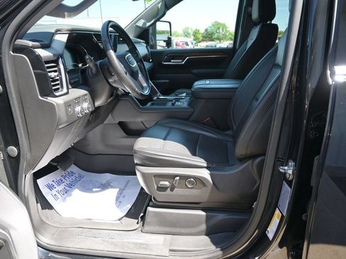 Used 2024 GMC Sierra 3500 Denali w/ Technology Package AWD/4WD image 27