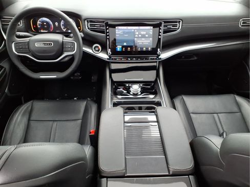 Used 2023 Jeep Wagoneer 4WD w/ Premium Group I image 10