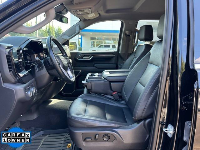 Used 2023 GMC Sierra 1500 SLT w/ X31 Off-Road Package AWD/4WD image 17
