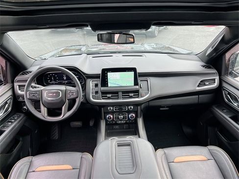 Used 2023 GMC Yukon AT4 w/ Technology Package image 21