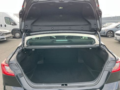 Used 2025 Toyota Camry SE image 31