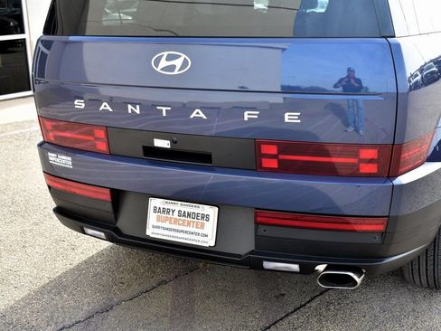 Certified 2025 Hyundai Santa Fe SEL FWD image 9