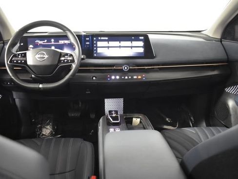 Certified 2024 Nissan Ariya AWD image 29