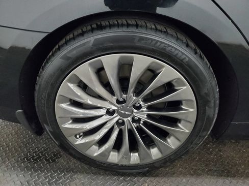 Used 2017 Genesis G90 3.3T Premium image 19