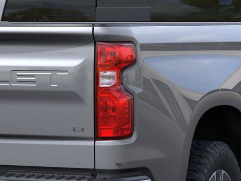 New 2026 Chevrolet Silverado 1500 LT w/ Z71 Off-Road Package AWD/4WD image 11