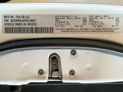 Used 2023 RAM 2500 Tradesman w/ Chrome Appearance Group image 25