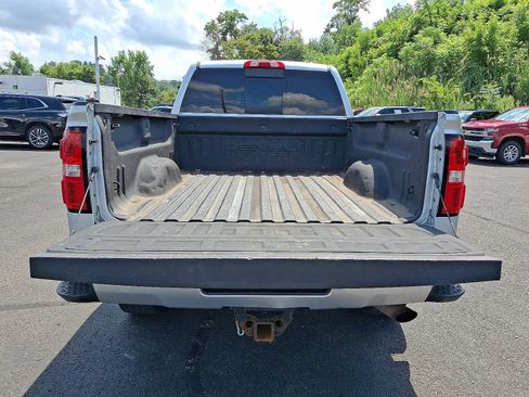 Used 2019 GMC Sierra 2500 Denali w/ Suspension Package, Off-Road AWD/4WD image 28