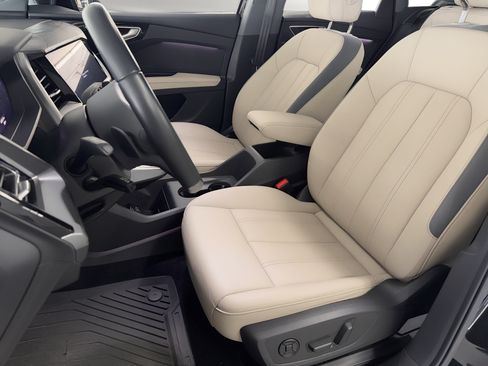 Certified 2023 Audi Q4 e-tron Premium Plus w/ Premium Plus AWD/4WD image 5