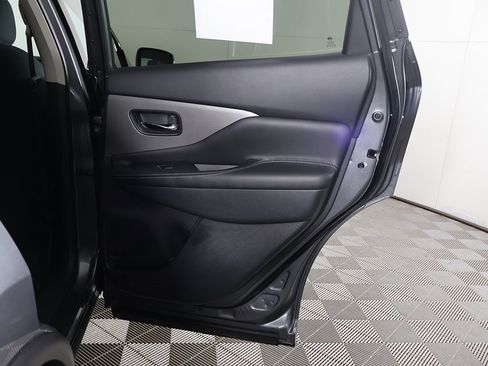 Used 2019 Nissan Murano S image 21