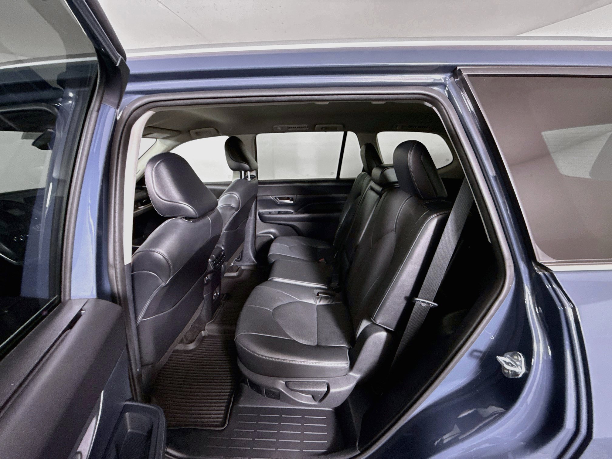Used 2024 Toyota Grand Highlander AWD image 21