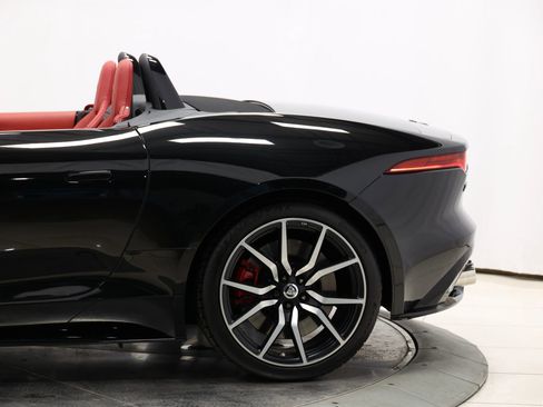 Used 2023 Jaguar F-TYPE R image 9