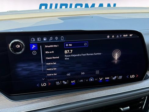 New 2026 Chevrolet Suburban High Country AWD/4WD image 14