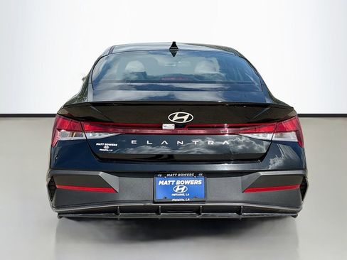 Certified 2025 Hyundai Elantra Sport image 6