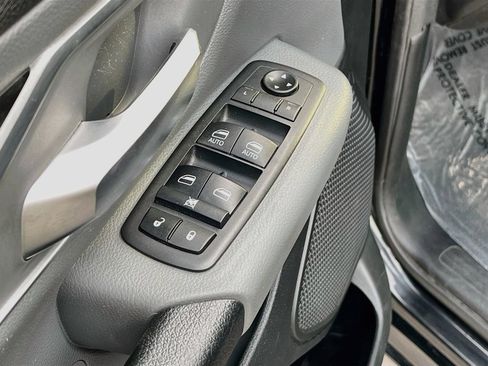 Used 2021 RAM 1500 Big Horn AWD/4WD image 18