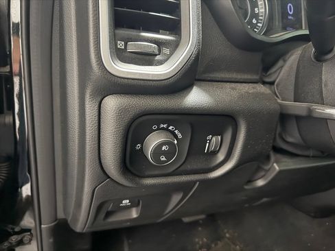 Used 2021 RAM 1500 Big Horn AWD/4WD image 13