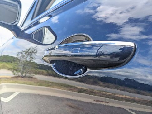 Used 2024 Genesis GV80 2.5T image 25