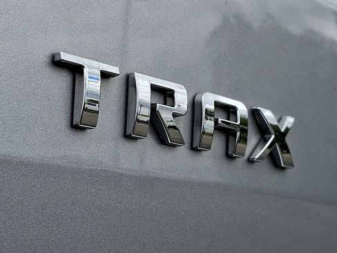 Used 2019 Chevrolet Trax LS FWD image 22