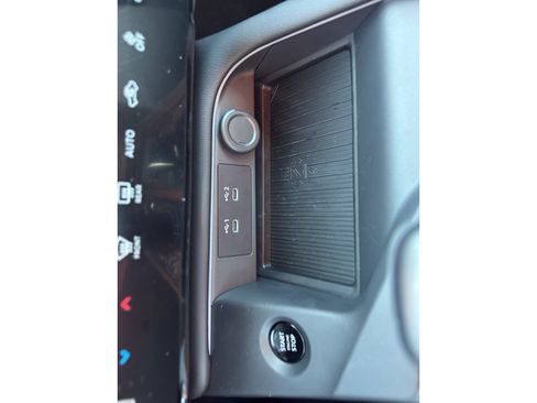 New 2026 Nissan Sentra SV w/ SV Convenience Package FWD image 19