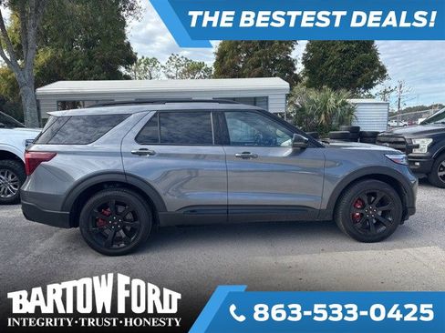 Used 2023 Ford Explorer ST w/ Equipment Group 401A image 4