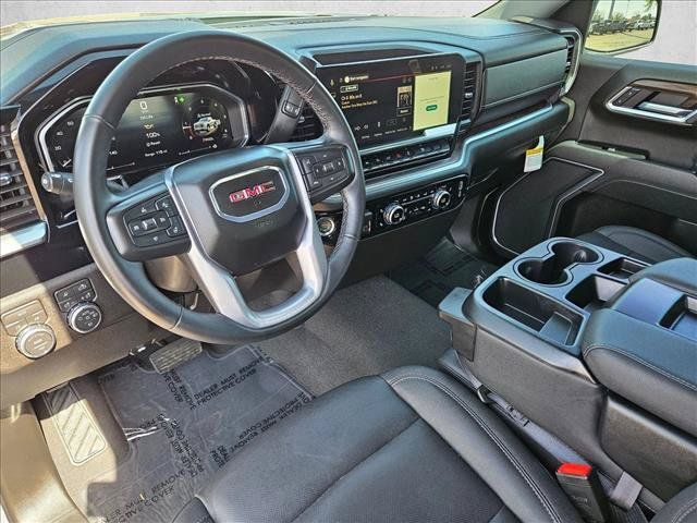 Used 2026 GMC Sierra 1500 SLT AWD/4WD image 12