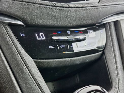 Used 2022 Cadillac XT5 Premium Luxury FWD image 24