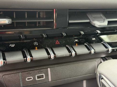 New 2026 GMC Canyon Elevation w/ Convenience Package image 6