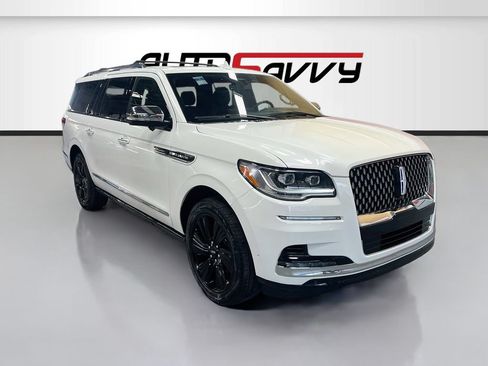 Used 2024 Lincoln Navigator L Black Label AWD/4WD image 1