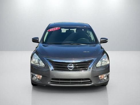 Used 2015 Nissan Altima 2.5 SL w/ Technology Package FWD image 2