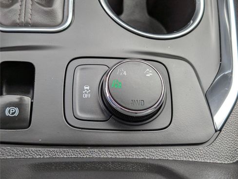 Used 2020 Chevrolet Traverse LT w/ LT Premium Package AWD/4WD image 30
