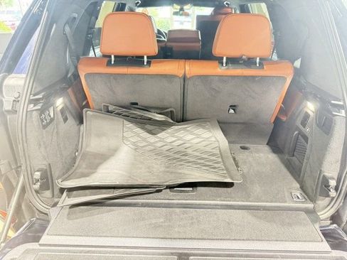 Used 2022 BMW X7 M50i image 38