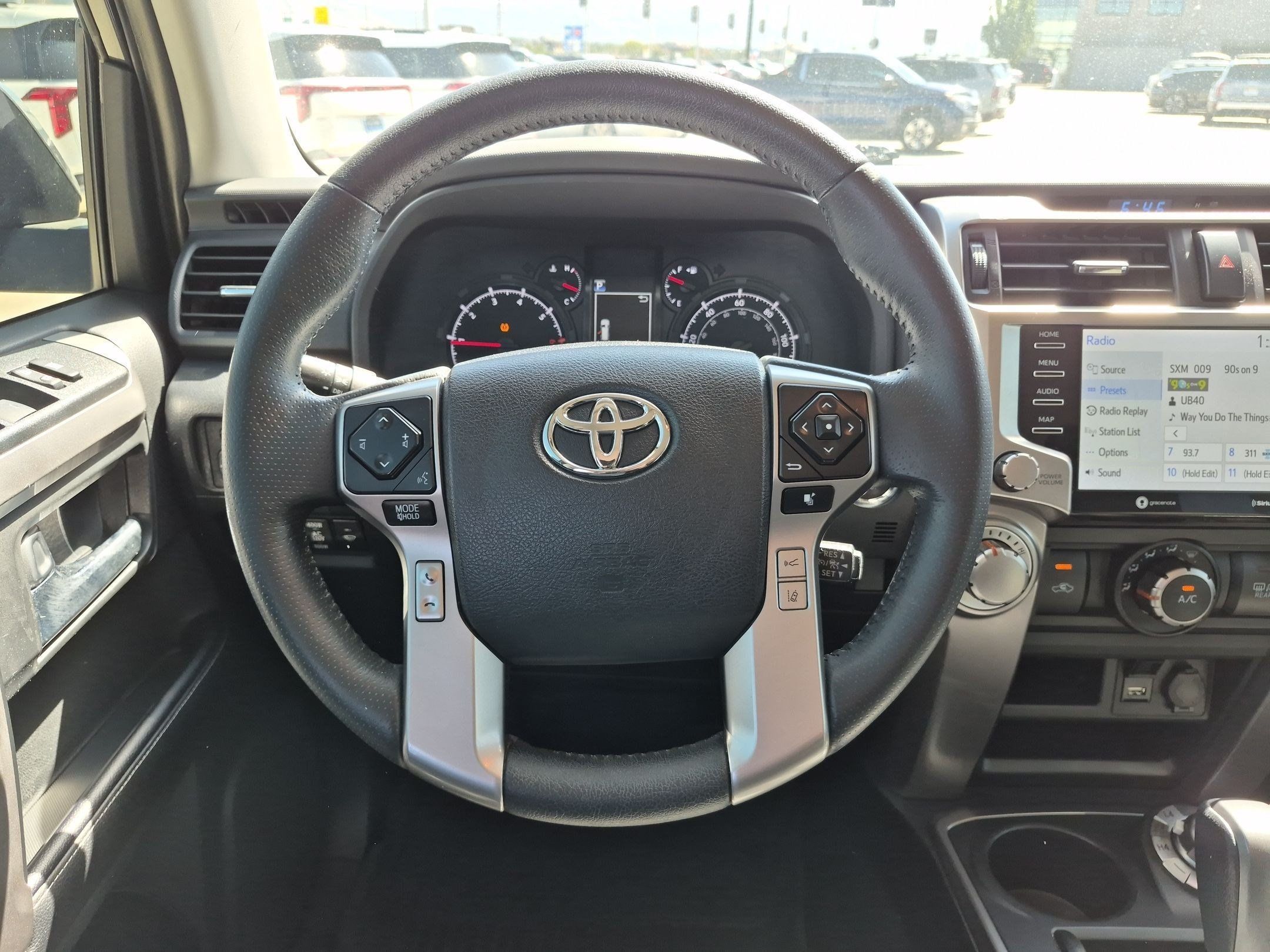 Used 2022 Toyota 4Runner SR5 AWD/4WD image 16