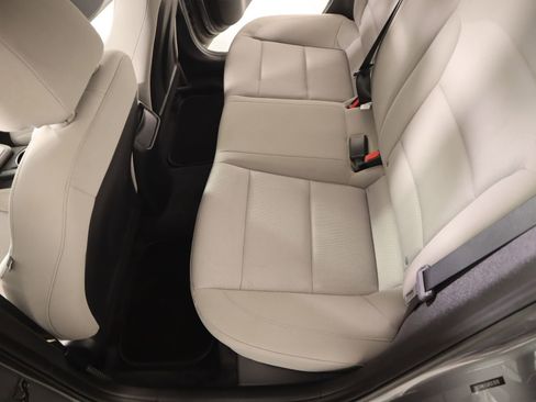 Used 2018 Hyundai Elantra SEL image 11