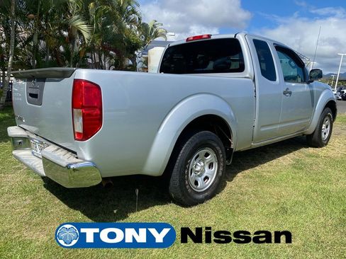Used 2015 Nissan Frontier S RWD image 7
