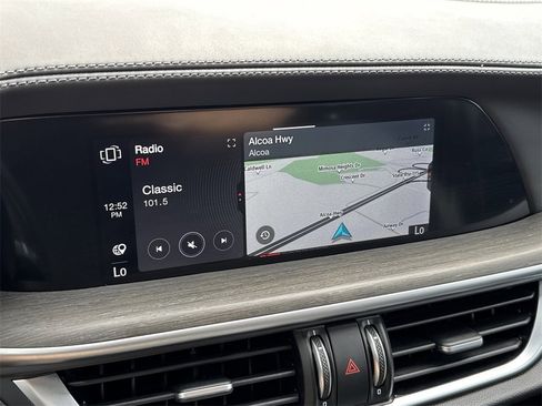 Used 2022 Alfa Romeo Stelvio Ti image 20