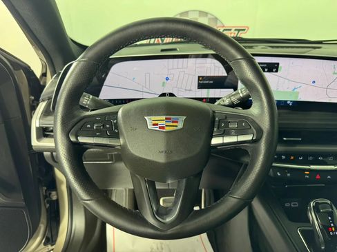 Used 2025 Cadillac XT4 Sport FWD image 13