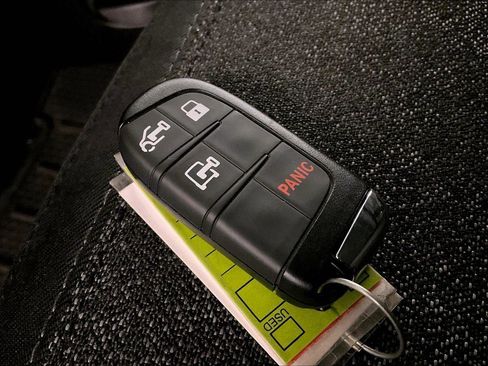 Used 2023 RAM ProMaster 2500 w/ Convenience Group image 9